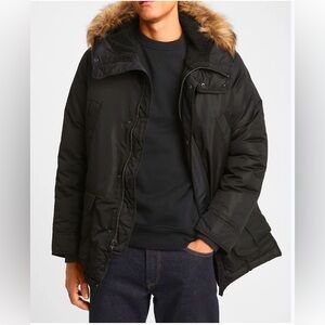 Black GAP Men’s Parka Size: Large